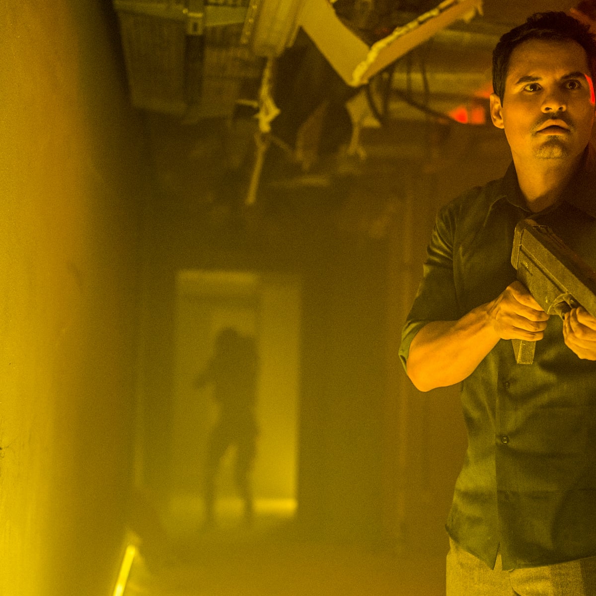 Extinction Review Splashy Alien Invasion Thriller Crash Lands On Netflix Movies The Guardian Extinction Review Splashy Alien Invasion Thriller Crash Lands On Netflix Movies The Guardian