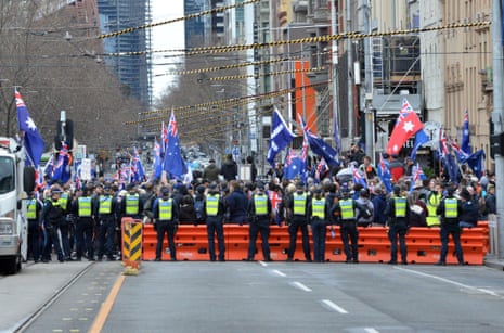 Police take security measures at protests in Melbourne on 31 August