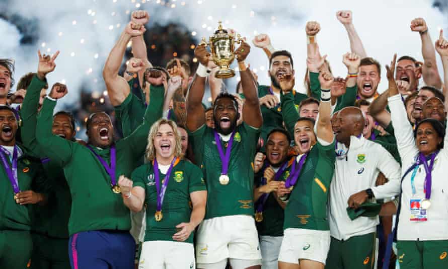 South Africa’s Siya Kolisi lifts the Webb Ellis Cup in 2019