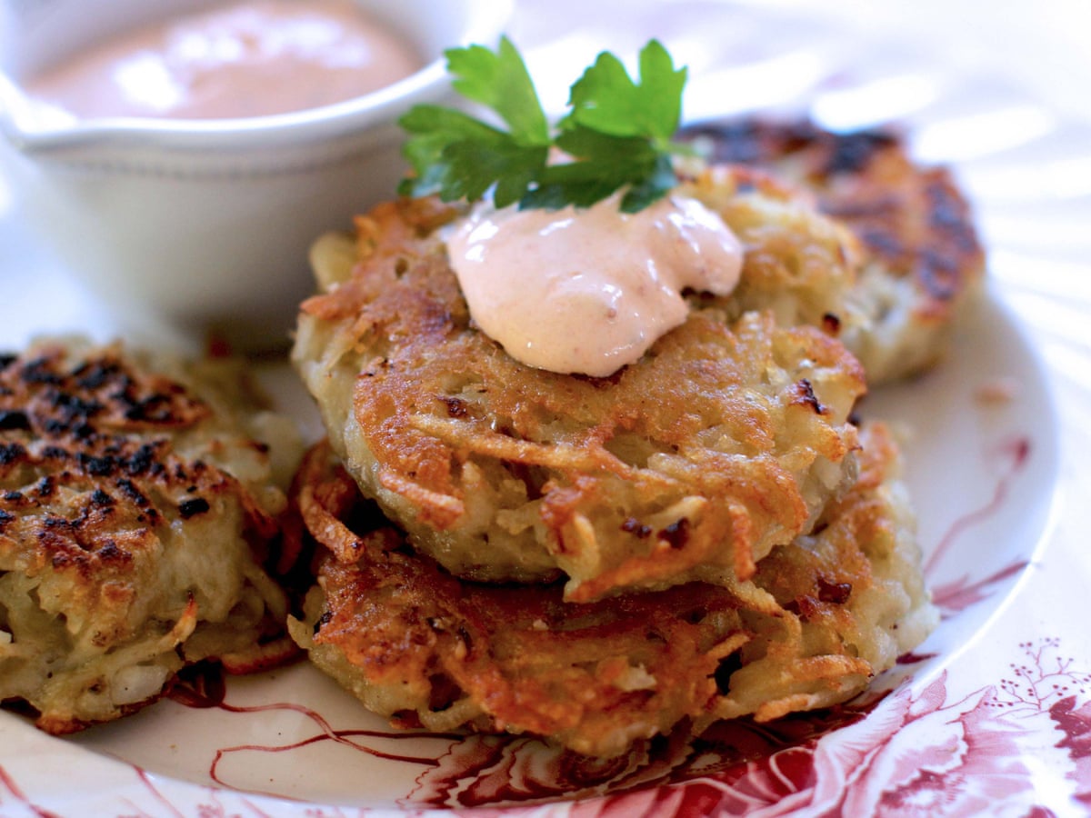 The great latke debate: to shred or to grate?