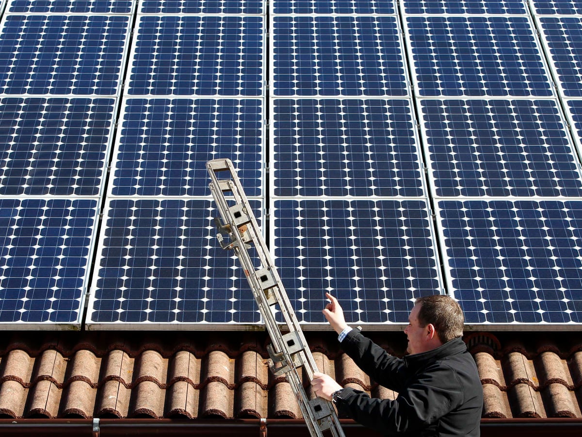 Homeowners trapped by 25-year solar panel contracts | Energy bills | The Guardian