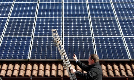 Homeowners Trapped By 25 Year Solar Panel Contracts Energy Bills The Guardian