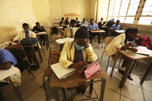 Pupils attend a class at a school in Harare, 28 September 2020