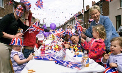 a street party in the UK to celebrate the Queen's golden jubilee