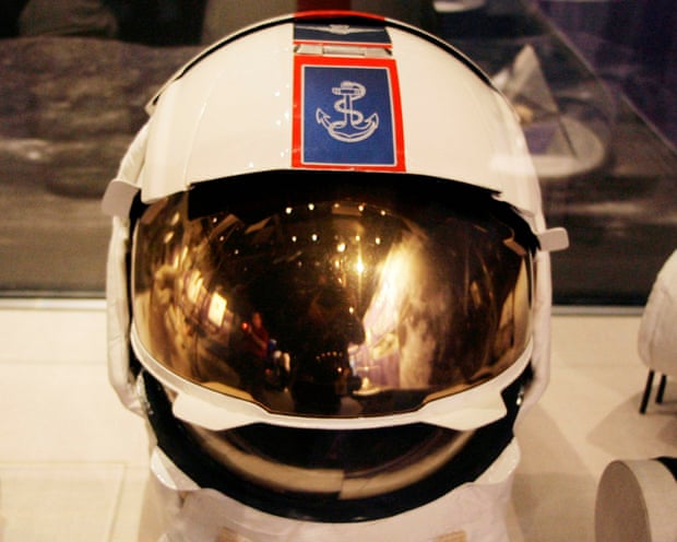 The lunar space helmet
