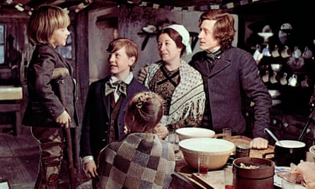 Collings as Bob Cratchit in the 1970 film Scrooge, with Frances Cuka as his wife.