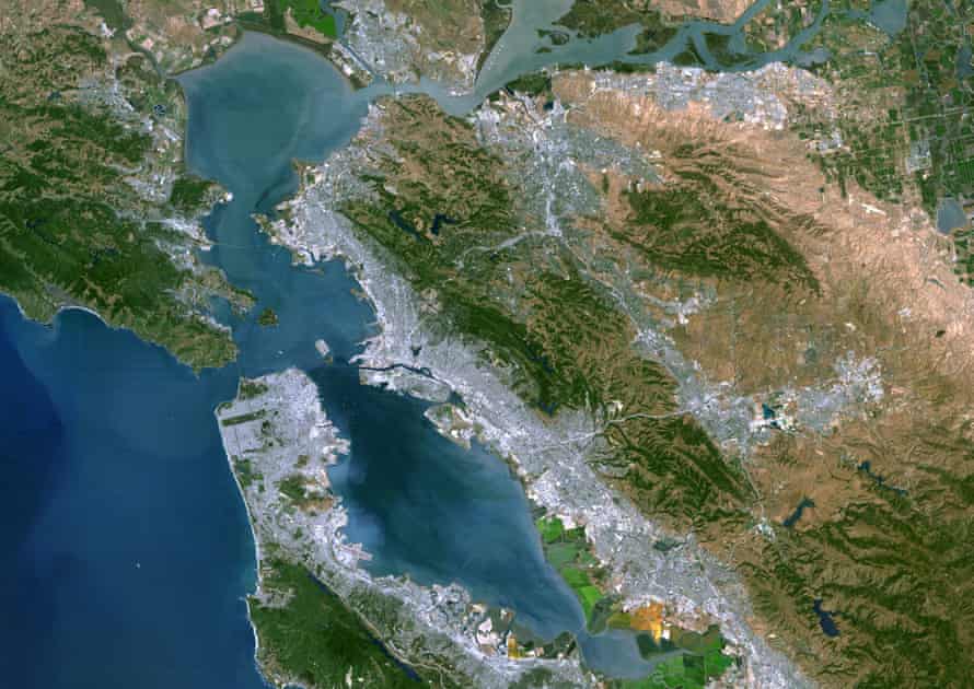 A satellite image of the San Francisco bay. Large areas of land beside the bay have been discovered to be sinking.