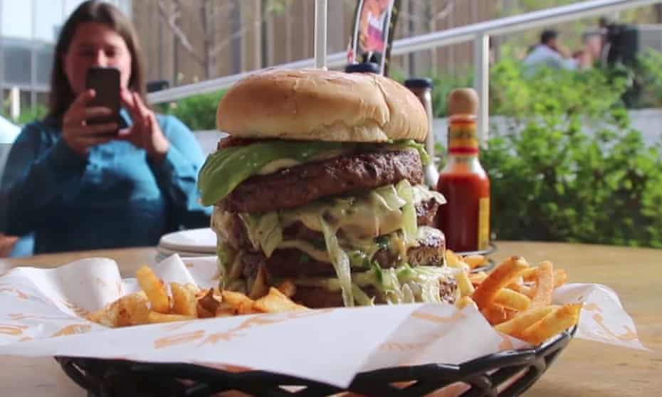 The Vladimir Putin birthday burger, as it appeared in a video report on Russian state media.