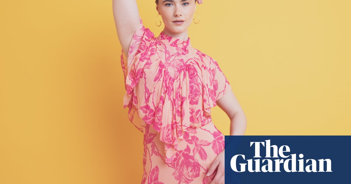 Jess Cartner-Morley's 10 golden rules for clothes shopping: try on two sizes, don't wear buttons and look yourself in the eye
