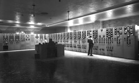 Control Room at the K-25 plant, Oak Ridge, 1945. Sophisticated equipment was used to monitor and control the potentially hazardous industrial processes at the K-25 plant and other Manhattan Project facilities.