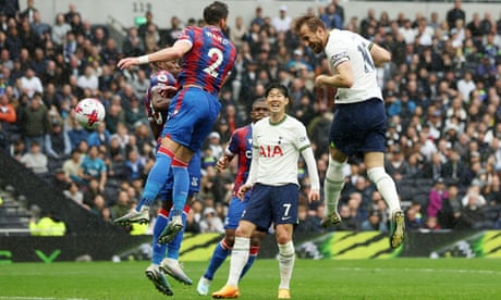 Harry Kane’s header gives Tottenham narrow victory against Crystal Palace