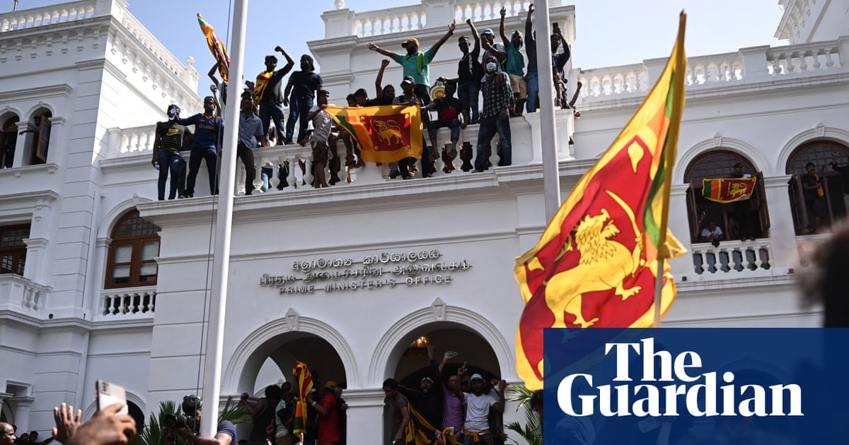 Sri Lanka protesters enter prime ministerial compound after president flees – video