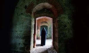 Does a monk haunt the area by St Johns Church, Chester (ghost walk)