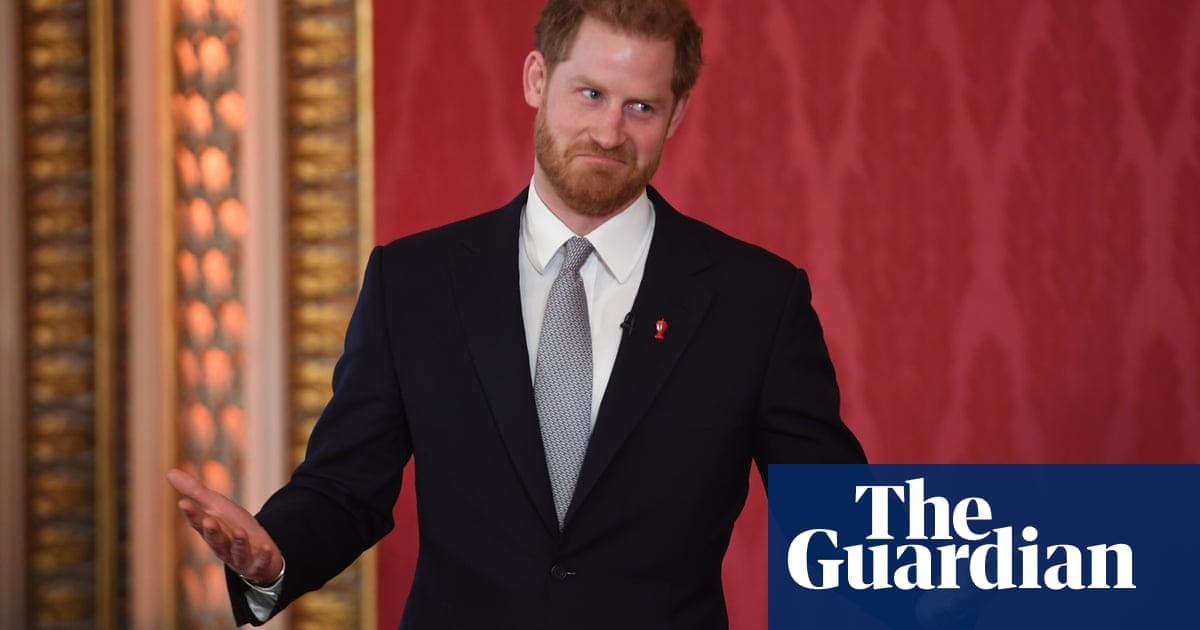Rugby League World Cup: Prince Harry hosts as England men draw Samoa