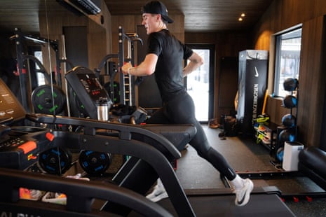 Jakob Ingebrigtsen in his gym