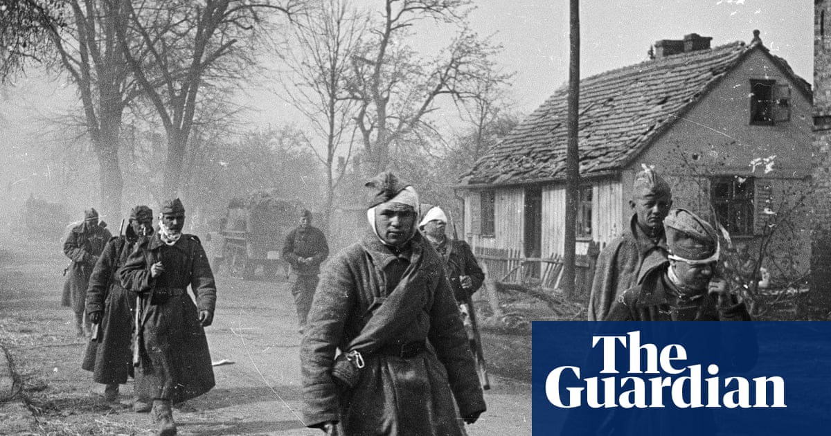 ‘Negatives are photographic truths’: the collector who fled Russia with a haul of second world war images
