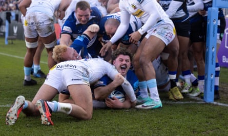 Alfie Barbeary scores Bath’s first try against Exeter.