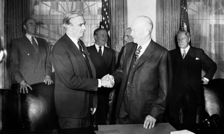British PM Anthony Eden and President Dwight Eisenhower shake hands after their three-day conference on world problems, 1 February 1956. The Suez crisis came in October.
