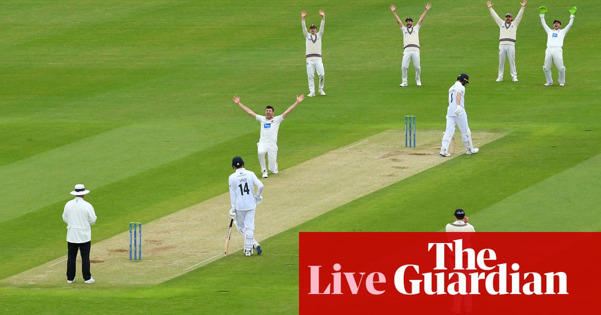 Nottinghamshire thrash Essex, Somerset beat Hampshire and more: county cricket – as it happened