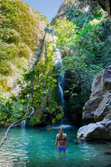 Simply gorgeous: cooling off in the Richtis Gorge – a state-protected park near Exo Mouliana, Sitia, eastern Crete.