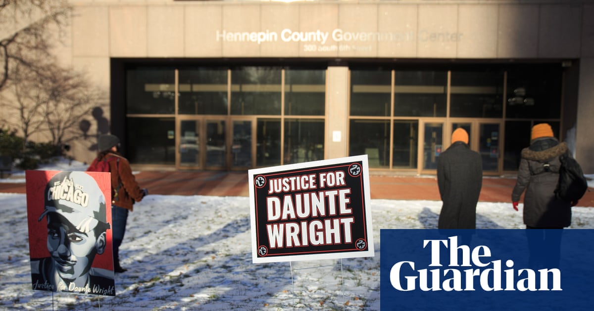 Kim Potter trial: jury deliberates verdict in case of Daunte Wright’s death