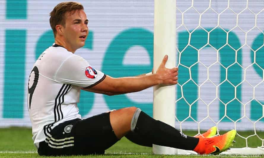 Borussia Dortmund Bring Mario Gotze Back From Bayern Munich For 22m Bundesliga The Guardian