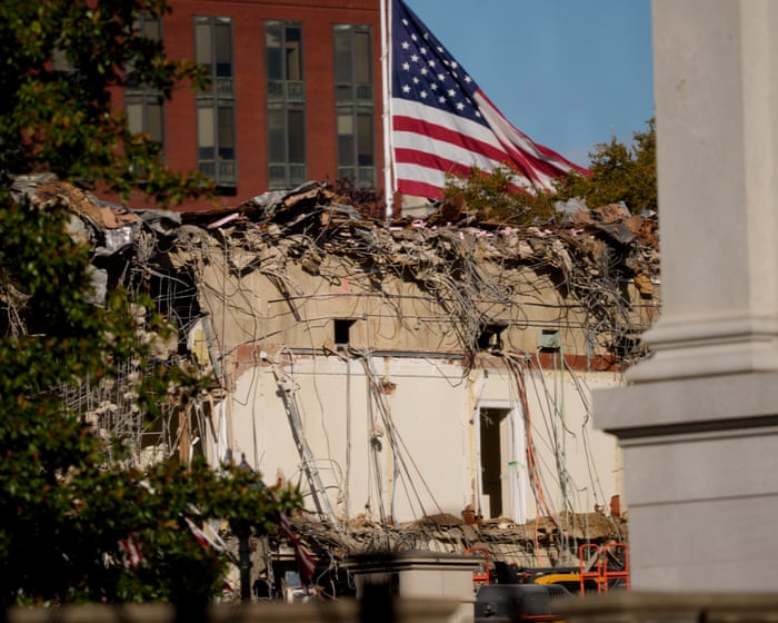 White House hasn’t filed plans for Trump’s new ballroom despite demolition under way