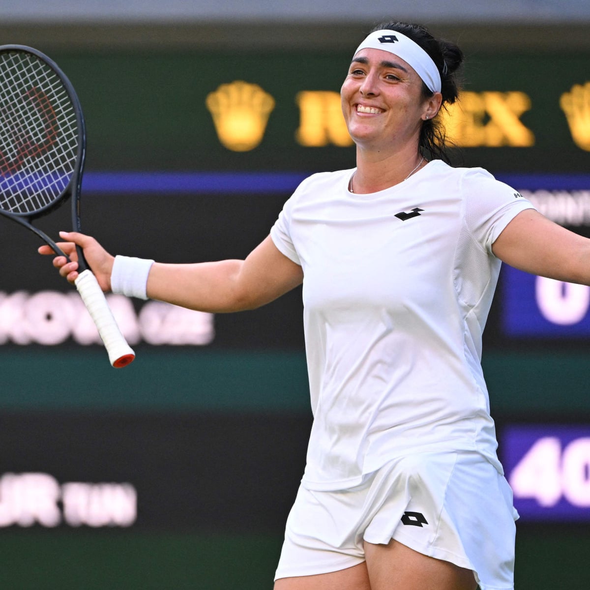 gå i stå Sow os selv Ons Jabeur fights back against Marie Bouzkova to reach historic semi-final  | Wimbledon 2022 | The Guardian