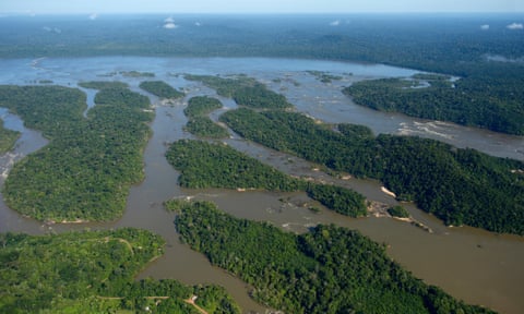 An aerial view of the small islands in the Rio Tapajos. By one estimate, 950,000 hectares of forest would be cleared for the project, releasing significant amounts of CO2.