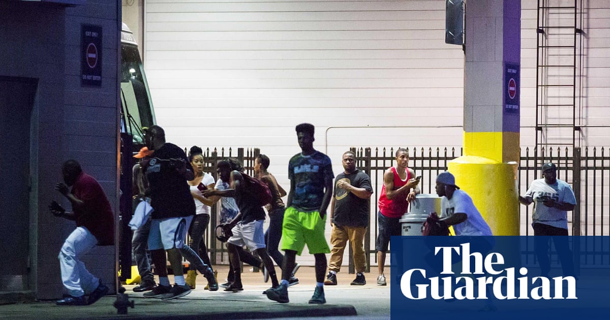 Protesters flee as shots ring out in Dallas anti-violence protest ...