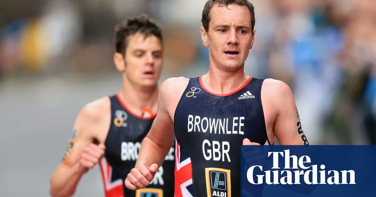 Alistair Brownlee left out of Olympic triathlon team but door remains open