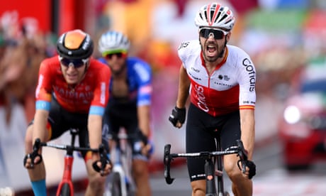 Jesús Herrada sprints to Vuelta stage seven win as Wright denied again