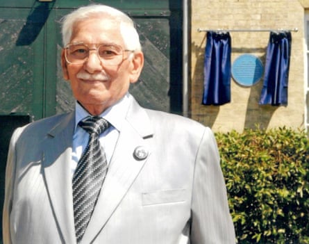 Paco Robles standing in front of the blue plaque at the first house in the UK where he lived, near Ipswich