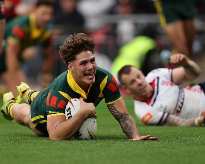 Reece Walsh takes centre stage as ruthless Australia sweep England aside