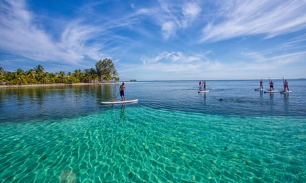 SUP (Stand-Up Paddleboarding), Belize