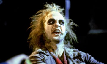 1988, BEETLEJUICE<br>MICHAEL KEATON Character(s): Beetlejuice Film 'BEETLEJUICE' (1988) Directed By TIM BURTON 29 March 1988 SSB5103 Allstar/WARNER BROS. (USA 1988) / Titel auch: "Lottergeist Beetlejuice" **WARNING** This Photograph is for editorial use only and is the copyright of WARNER BROS. and/or the Photographer assigned by the Film or Production Company &amp; can only be reproduced by publications in conjunction with the promotion of the above Film. A Mandatory Credit To WARNER BROS. is required. The Photographer should also be credited when known. No commercial use can be granted without written authority from the Film Company.