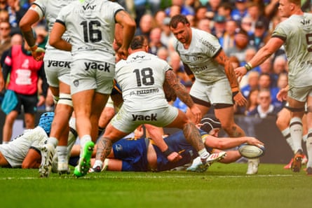 Caelan Doris scores Leinster’s fourth try