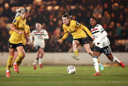 Wolves’ Charlotte Greengrass kicks the ball