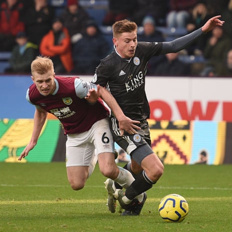 FBL-ENG-PR-BURNLEY-LEICESTERBurnley’s defender Ben Mee (L) fouls Leicester City’s midfielder Harvey Barnes (R) to concede a penalty.