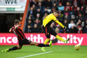 Deulofeu shoots, but it’s tipped wide by Travers.