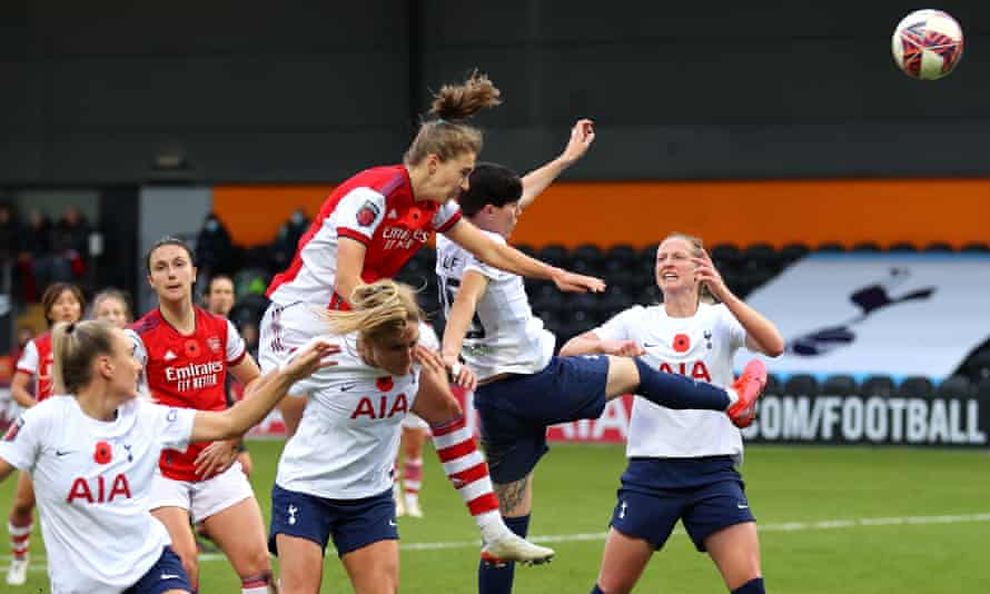 Vivianne Miedema of Arsenal scores her team’s first goal during the Barclays FA Women’s Super League match between Tottenham Hotspur Women and Arsenal Women