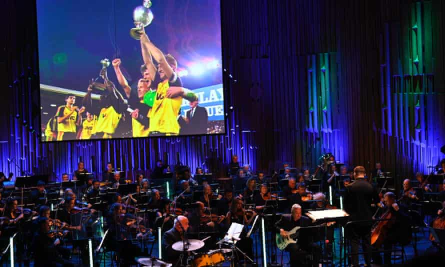 The world premiere of Up for Grabs by Mark-Anthony Turnage with the BBC Symphony Orchestra conducted by Ryan Bancroft and a jazz trio with John Parricelli, Peter Erskine and Laurence Cottle at the Barbican.