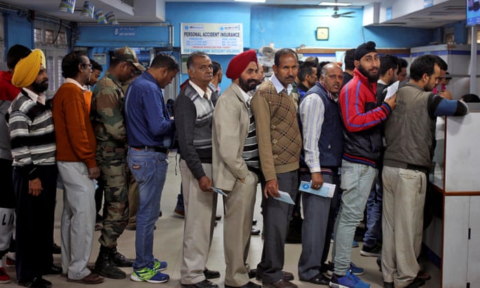 Cash for queues: people paid to stand in line amid India's bank note crisis | India | The Guardian