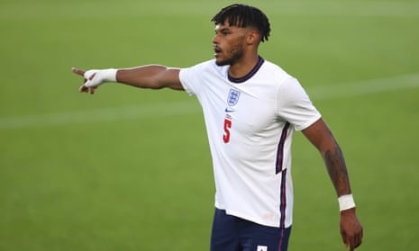Tyrone Mings - Trung Vệ Cao Lớn và Tài Năng của Aston Villa Tyrone Mings - Trung Vệ Cao Lớn và Tài Năng của Aston Villa