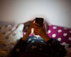 Screen time limits for children are no longer enough, new US report finds