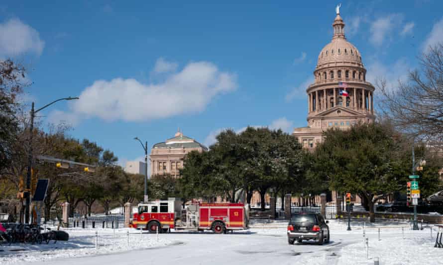 Congress Avenue after 5in of snow fell in Austin, Texas.