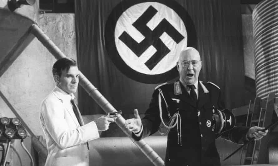 Carl Reiner, right, and Steve Martin in the film Dead Men Don’t Wear Plaid, 1982.