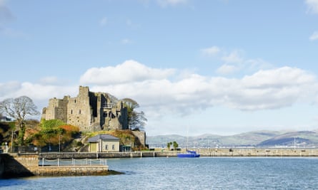King John's Castle, İrlanda'nın en küçük ilçesinde yer almaktadır.