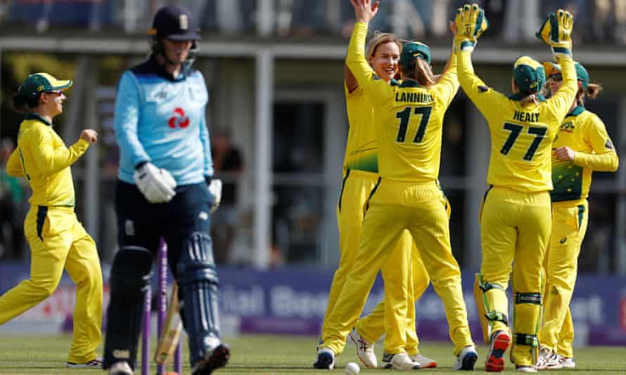 The introduction of ODIs and T20 internationals to the women’s Ashes in 2013 has added a new dimension to the contest.