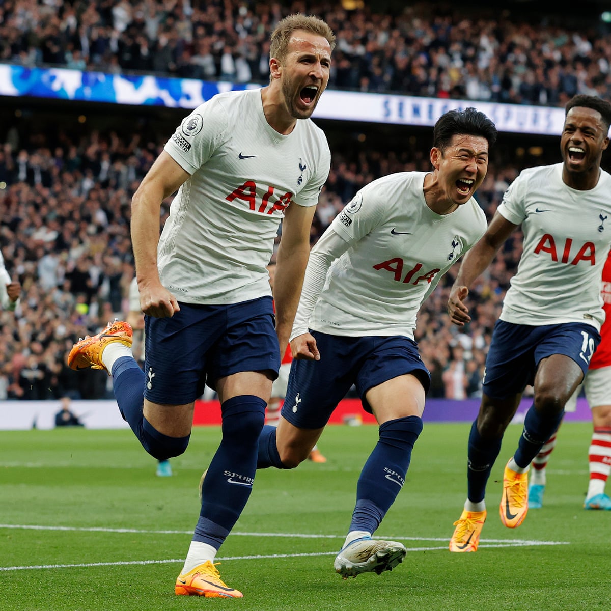 Harry Kane Double Sees Off 10 Man Arsenal To Boost Spurs Top Four Chances Premier League The Guardian Harry Kane Double Sees Off 10 Man Arsenal To Boost Spurs Top Four Chances Premier League The Guardian